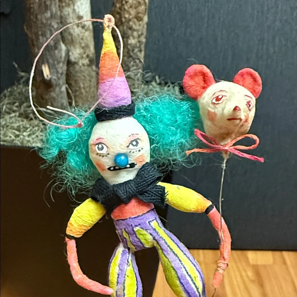New Handmade HandPainted Clown wt balloon Spun Cotton Doll by Artist Maria Paula - Picture 4 of 13